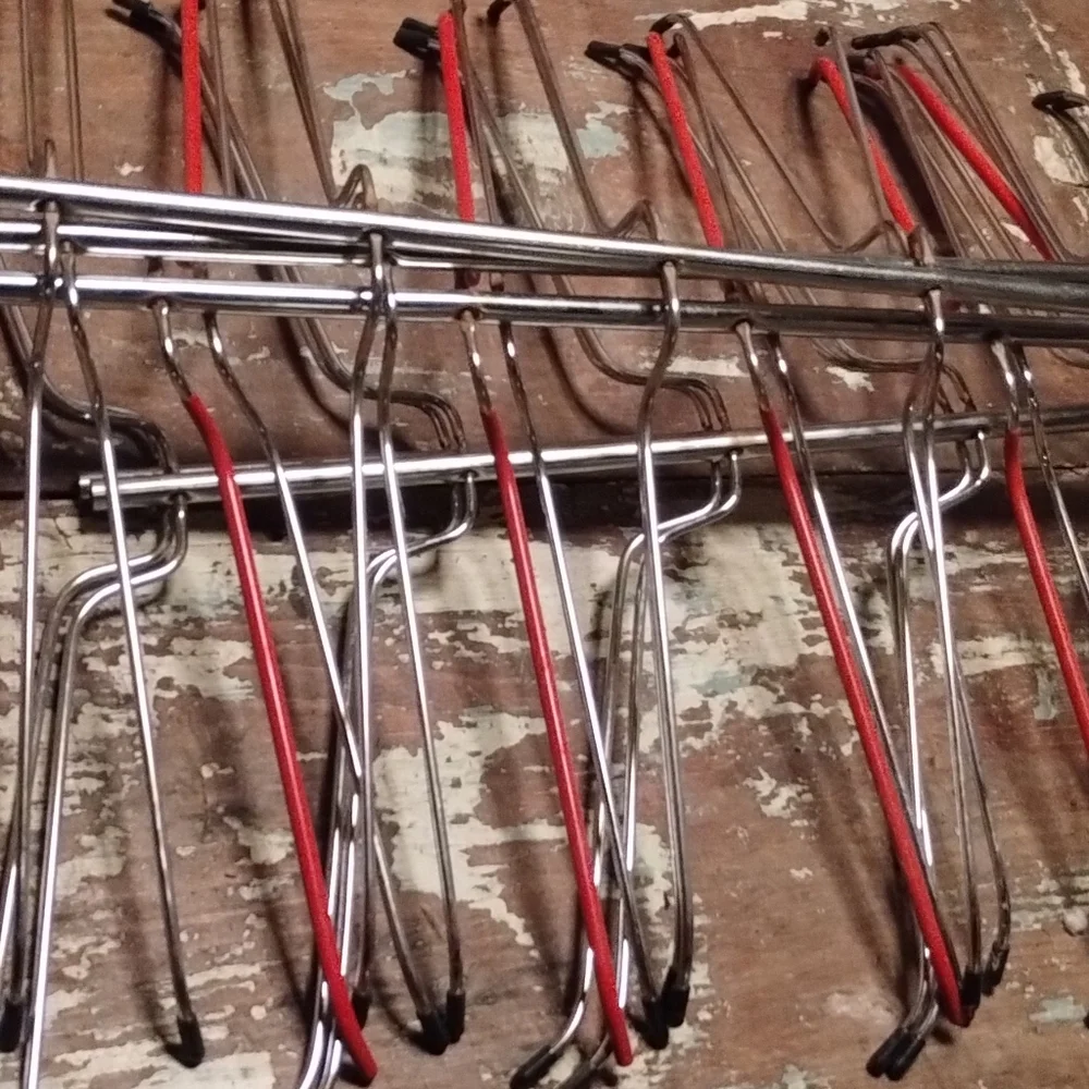 6 Multi rack space saving metal hangers